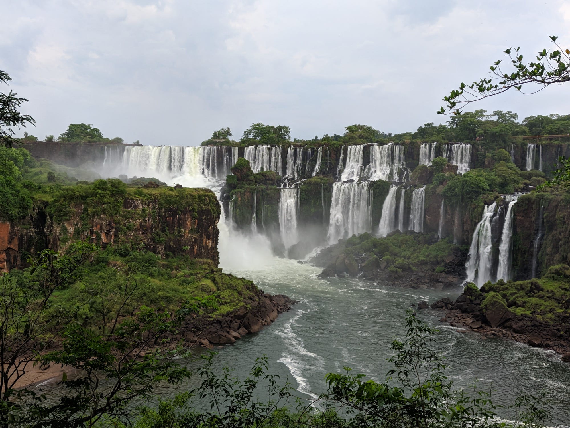 puerto iguazu - iguazu argentina