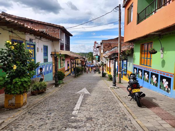Medellín, Guatapé & la Piedra del Peñol